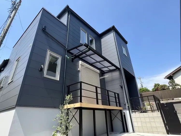 知多市　注文住宅　吹抜を取り入れたガルバの家